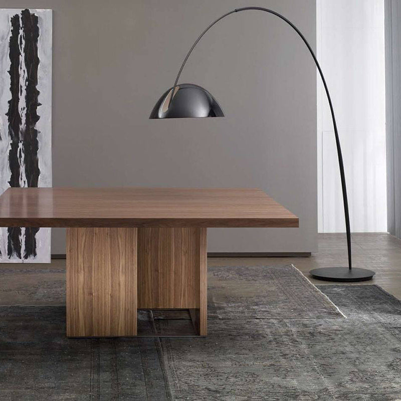 Belvo Arc Floor Lamp Round Base E14