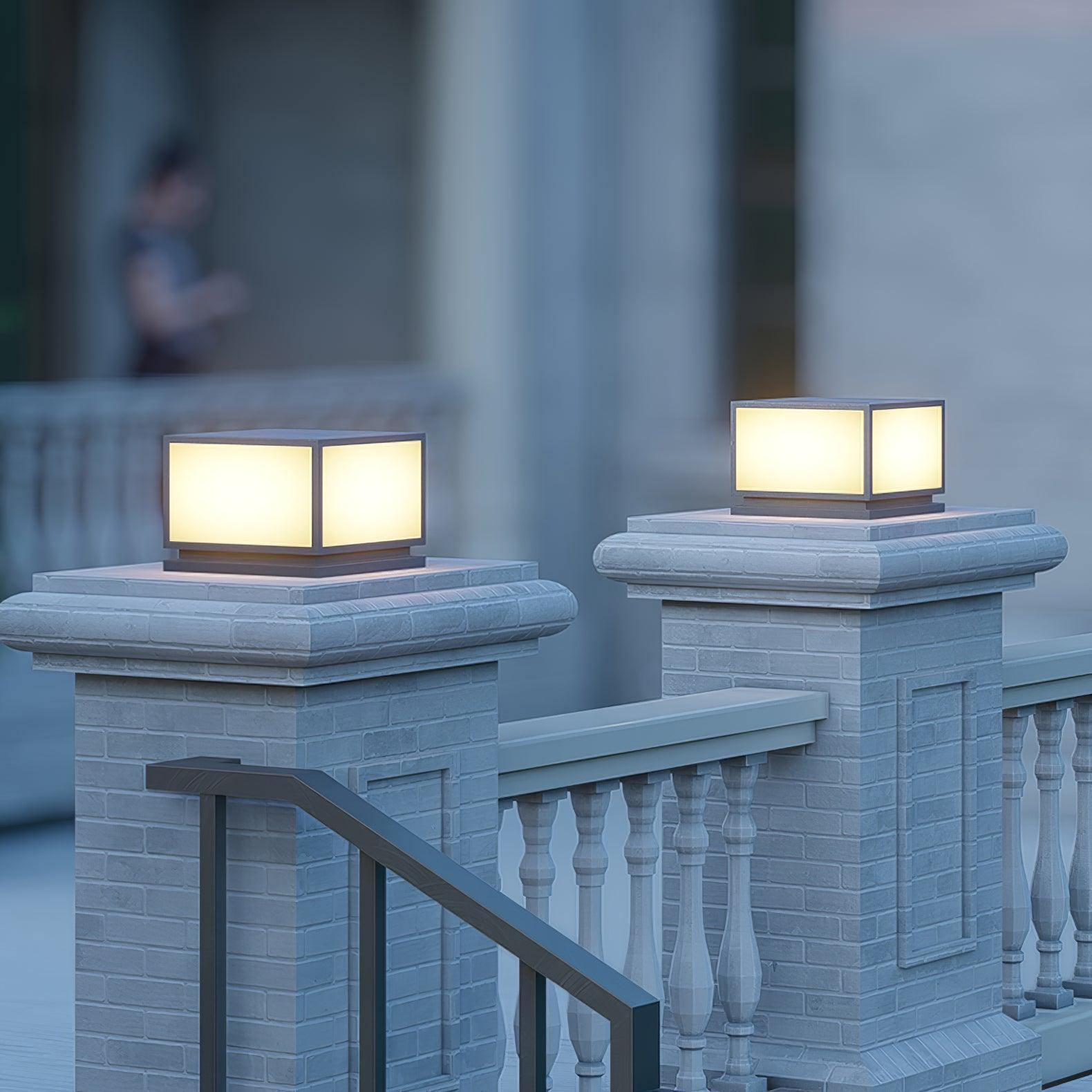 Liora Post Outdoor Light