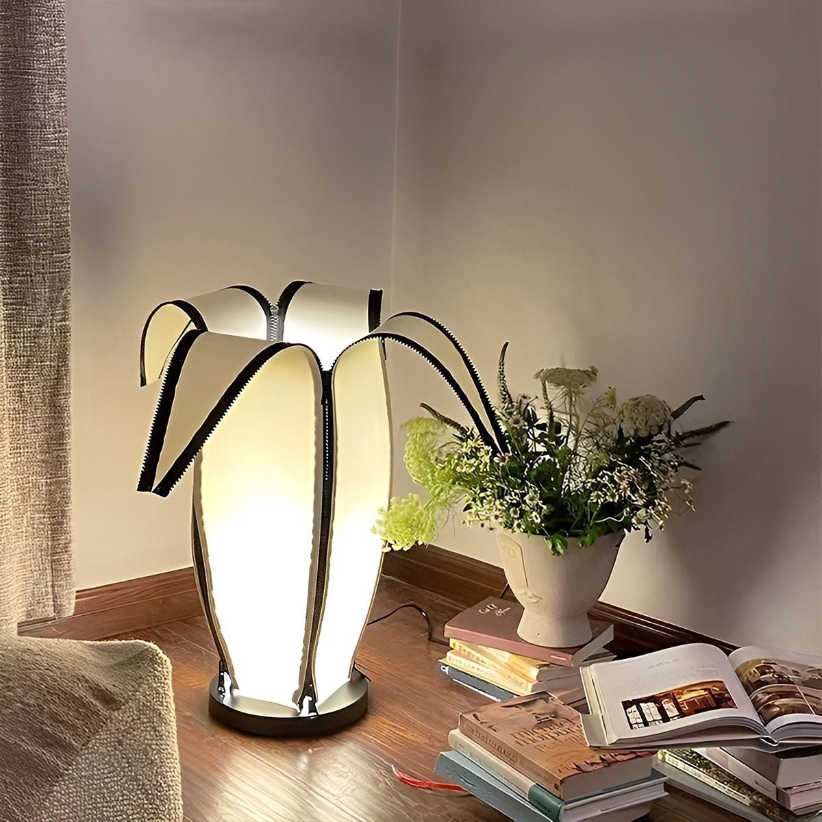 Sora Sculpt Floor Lamp: Modern Decorative LED Lighting