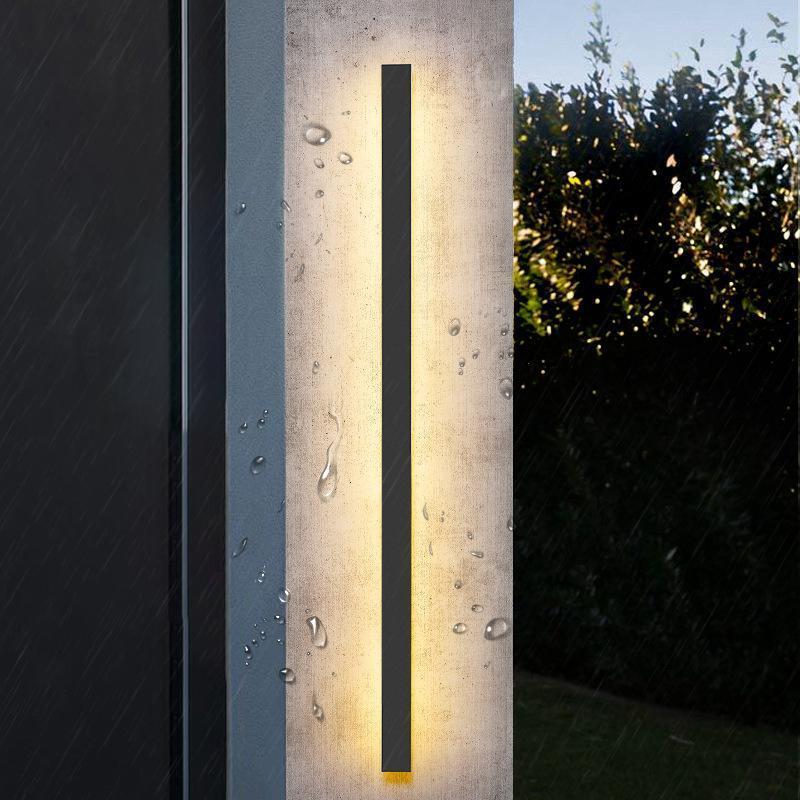 Bree Outdoor Light