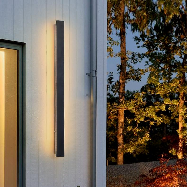 Bree Outdoor Light