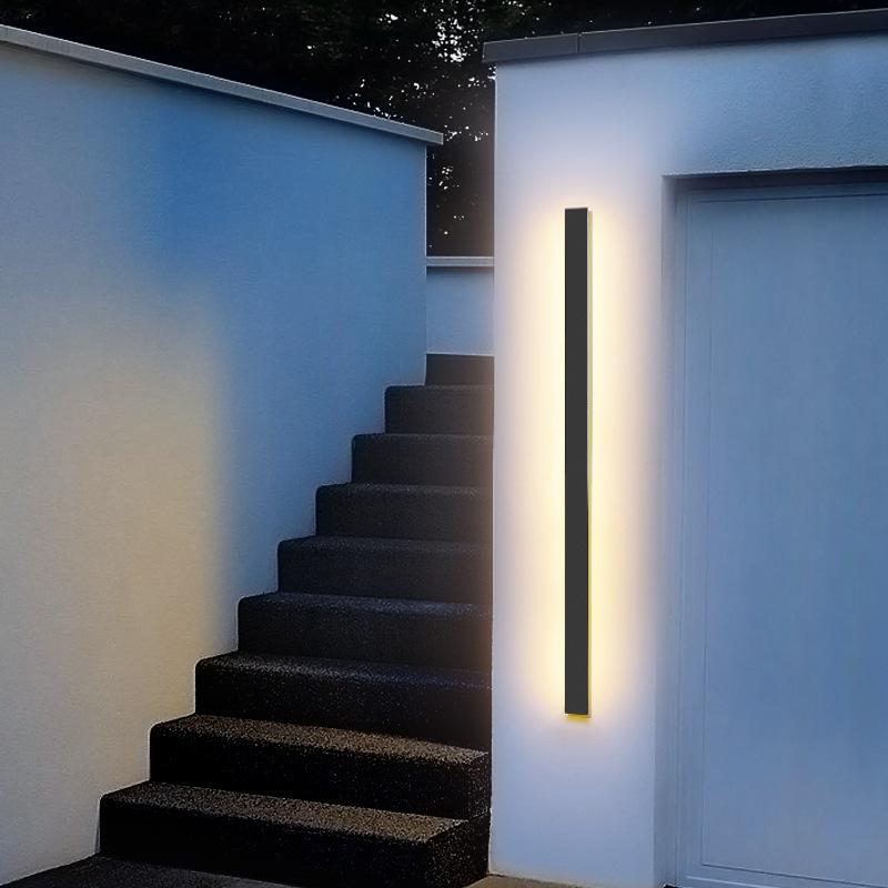 Bree Outdoor Light