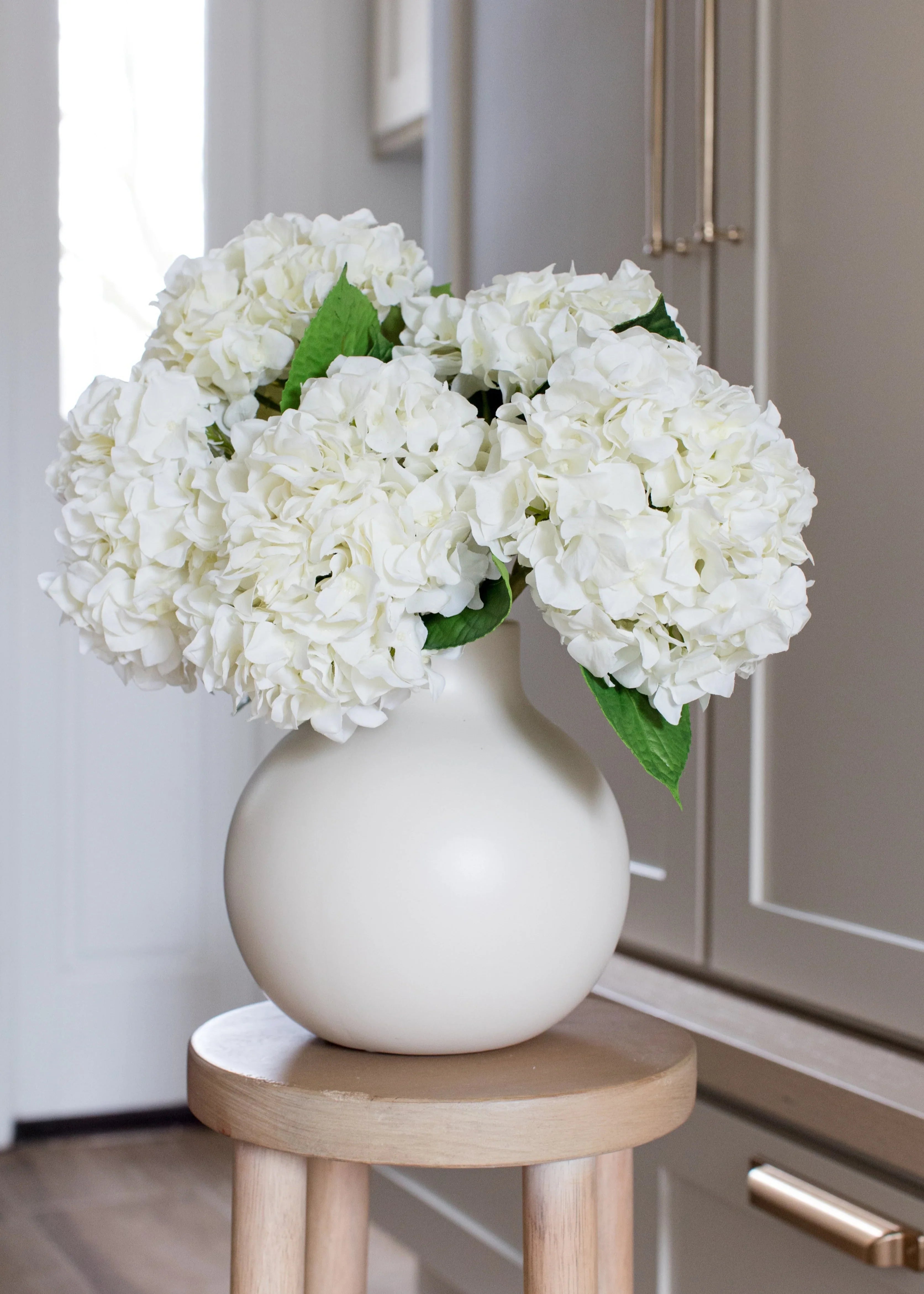 Artificial Flower Real Touch Hydrangea Stem Talc White 18"