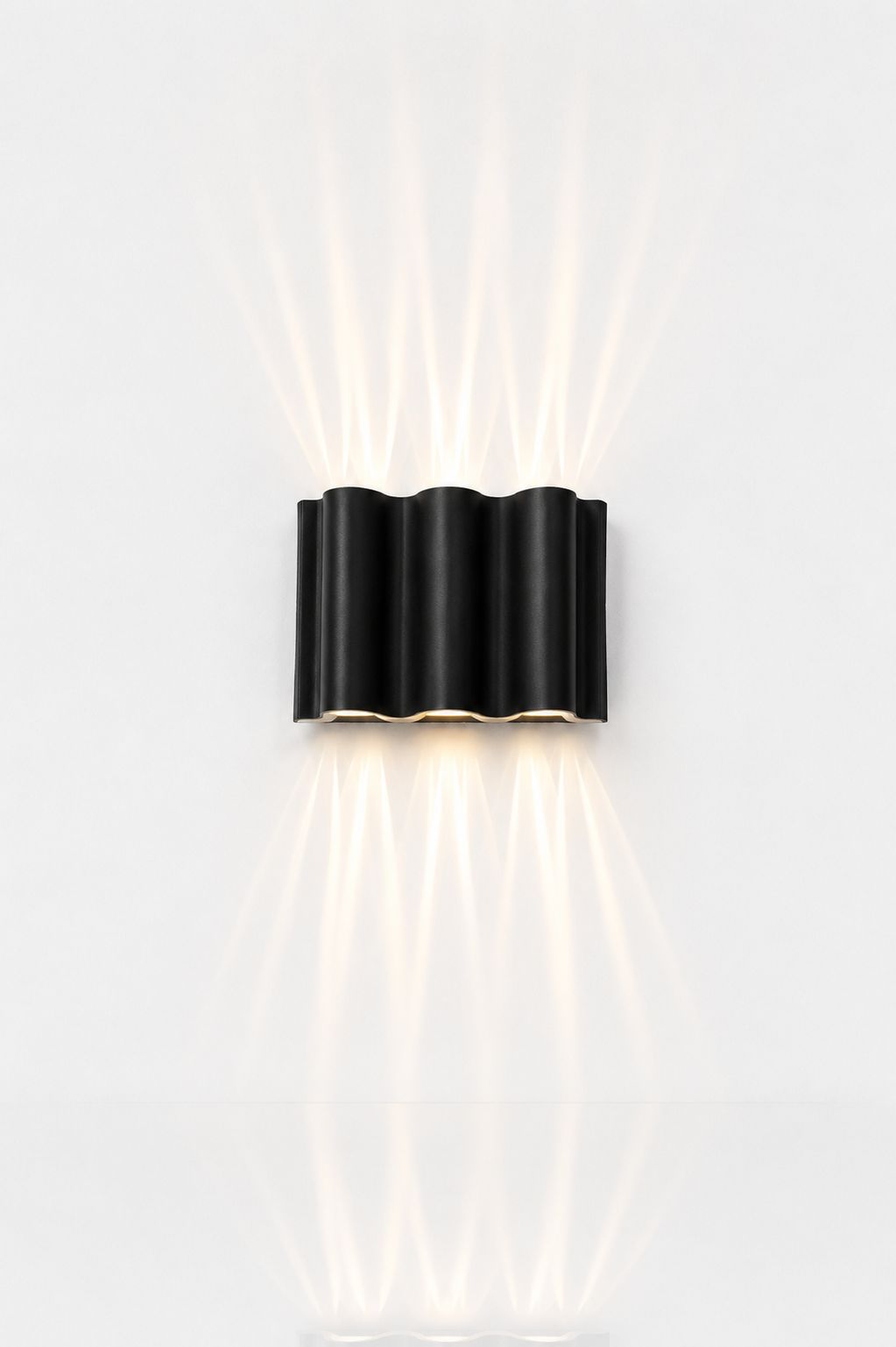Bruna Outdoor Wall Light | Wavy Aluminum, LED Up-Down Sconce