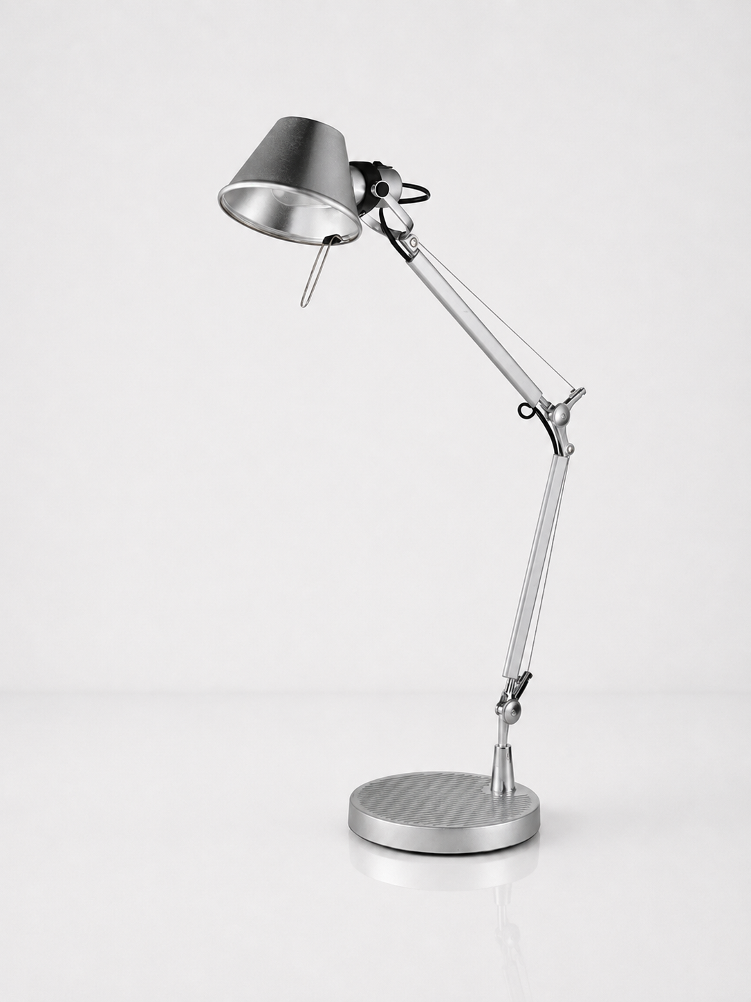 Pavo S Table Lamp Aluminium with Adjustable Arm