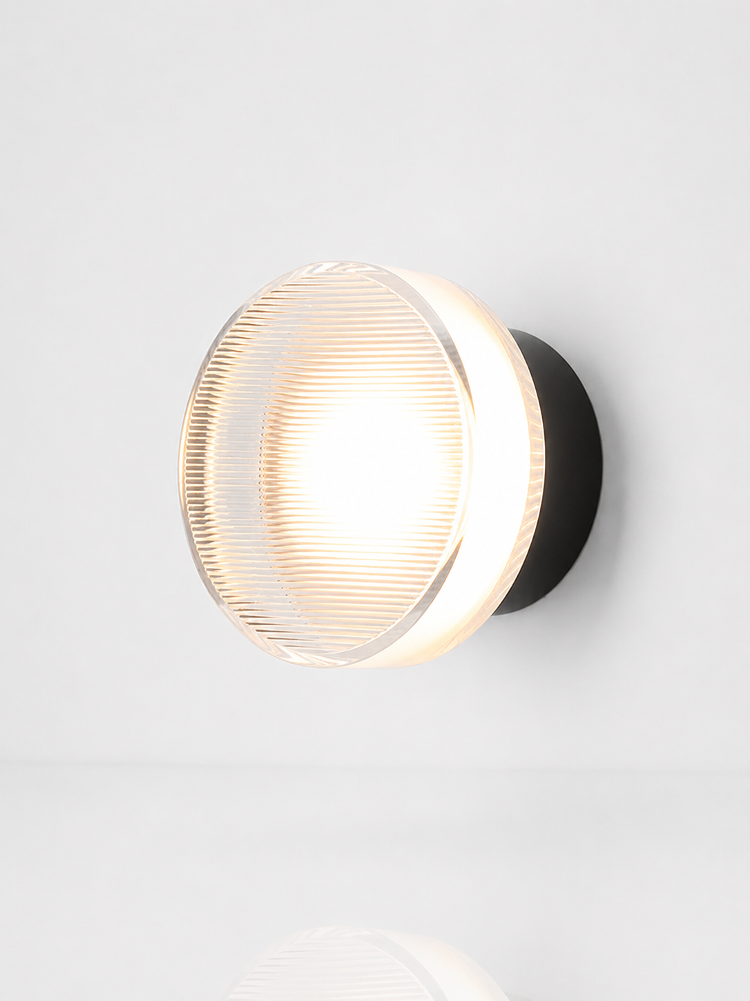 Wall Sconce Built-In LED & Metal Frame