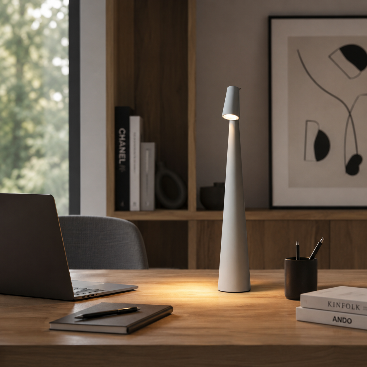 Luma Slim Table Lamp