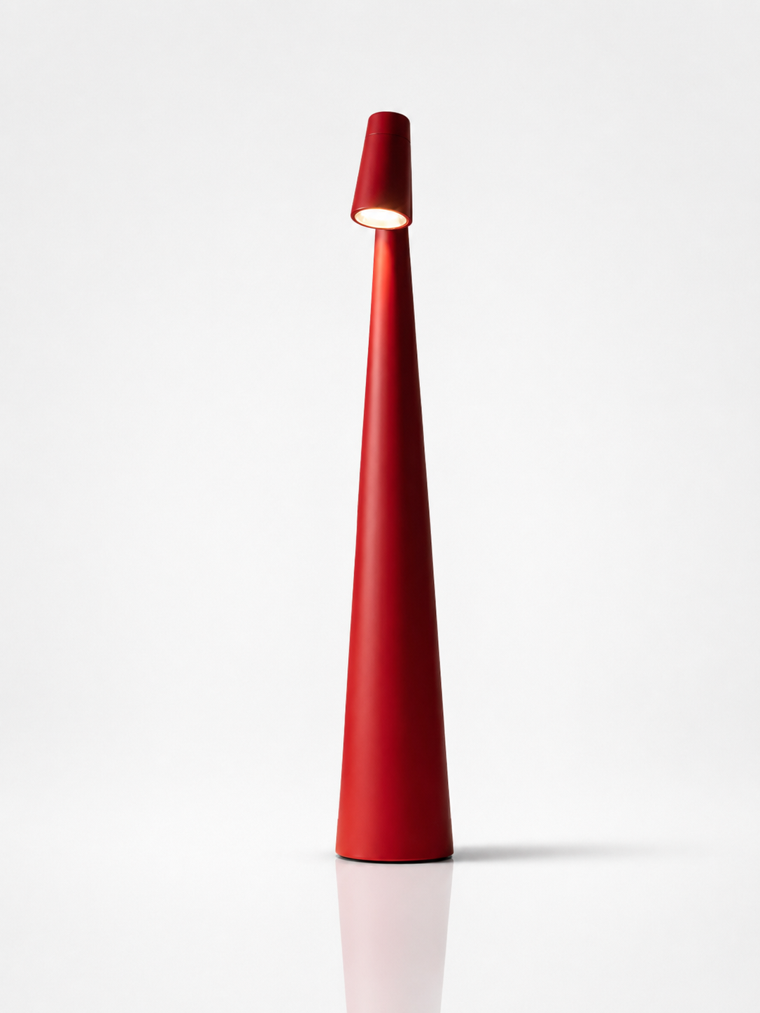 Luma Slim Table Lamp