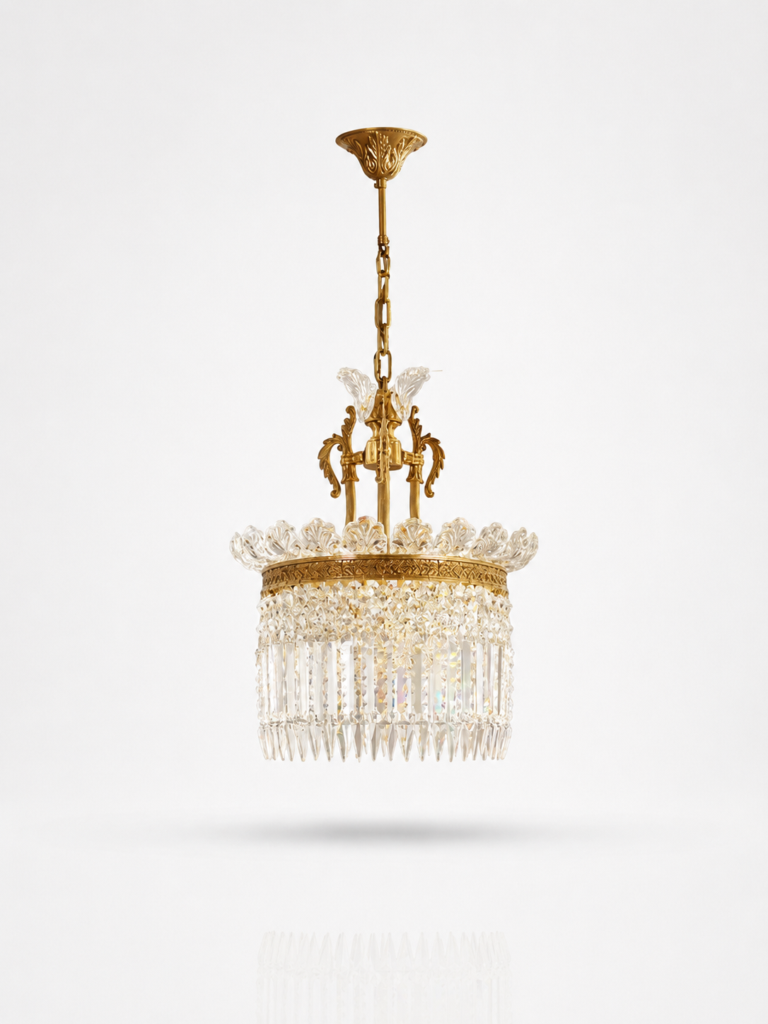 Lumière Crystal Chandelier