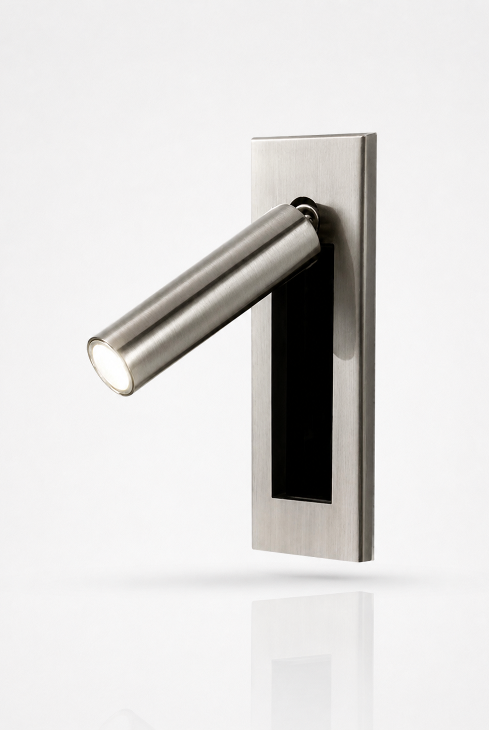 Linear Focus Wall Lamp