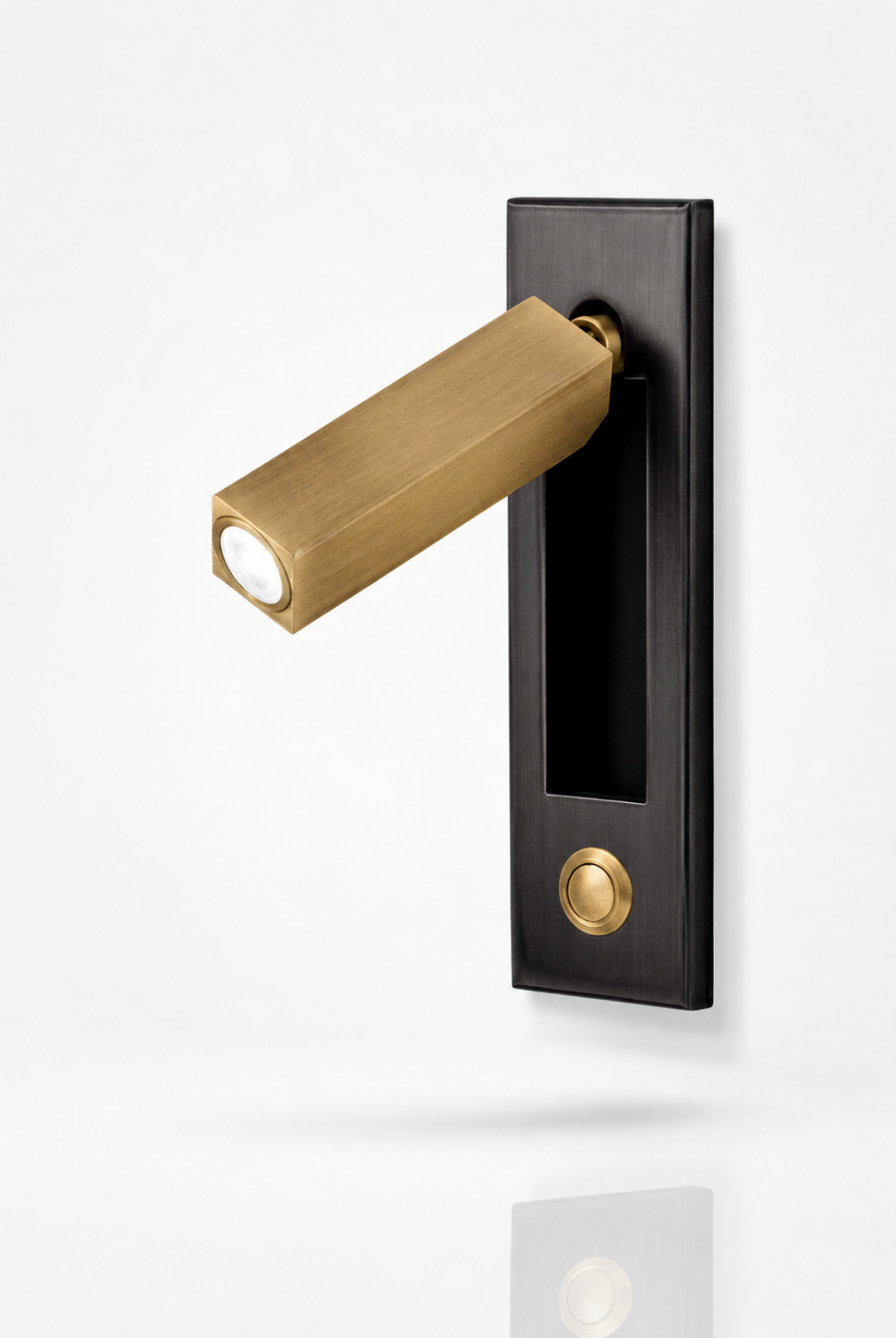 Linear Focus Wall Lamp