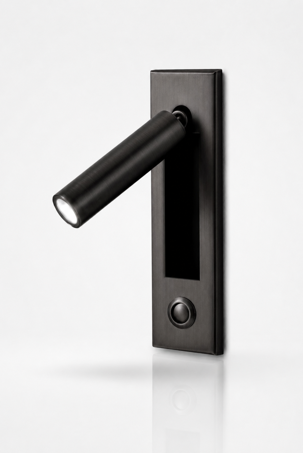 Linear Focus Wall Lamp
