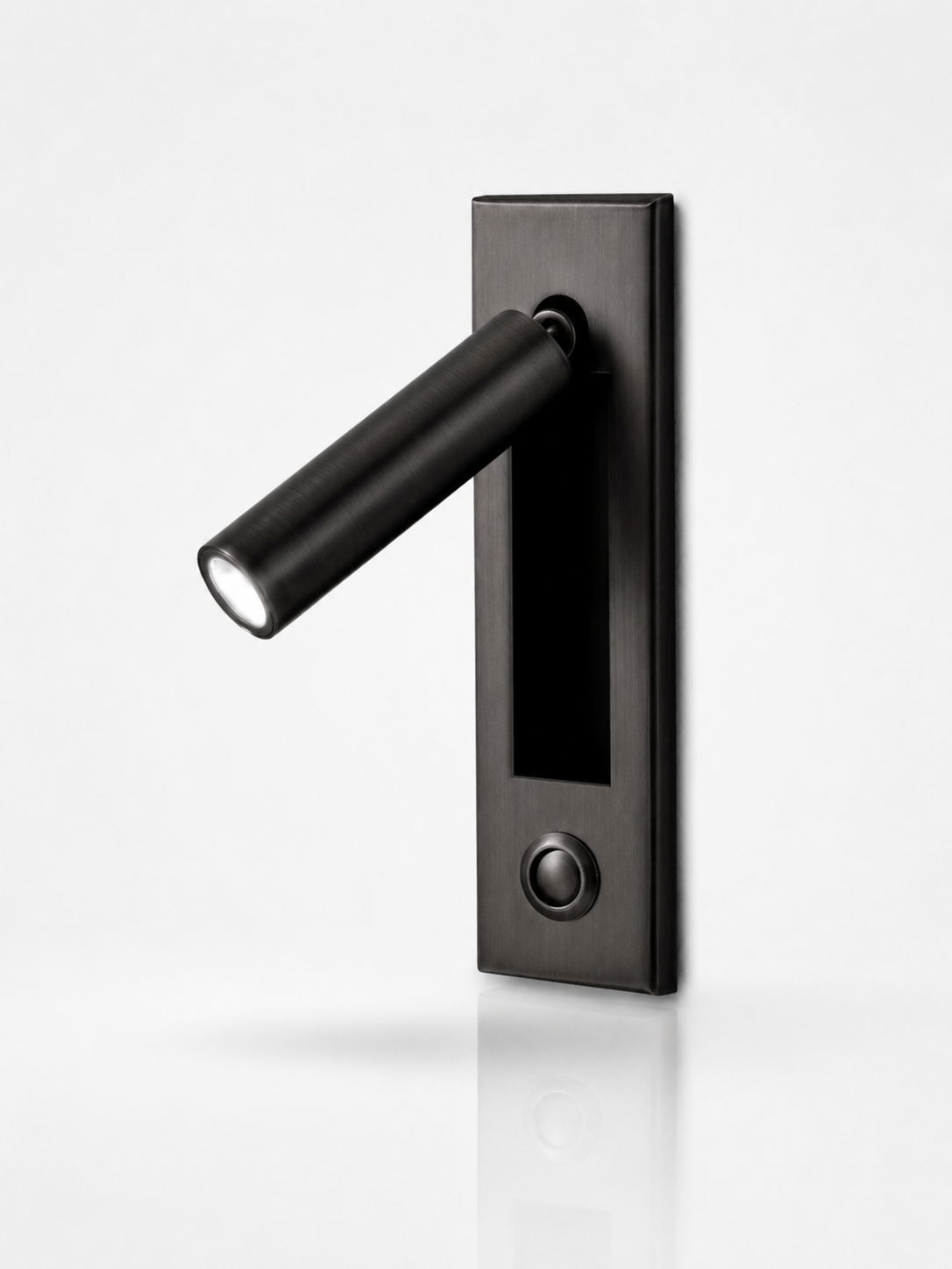 Linear Focus Wall Lamp