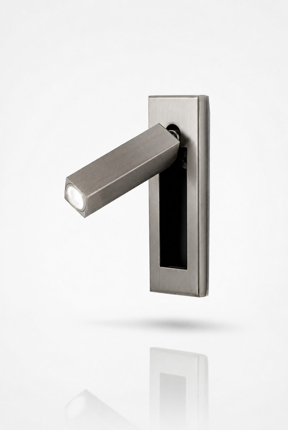 Linear Focus Wall Lamp