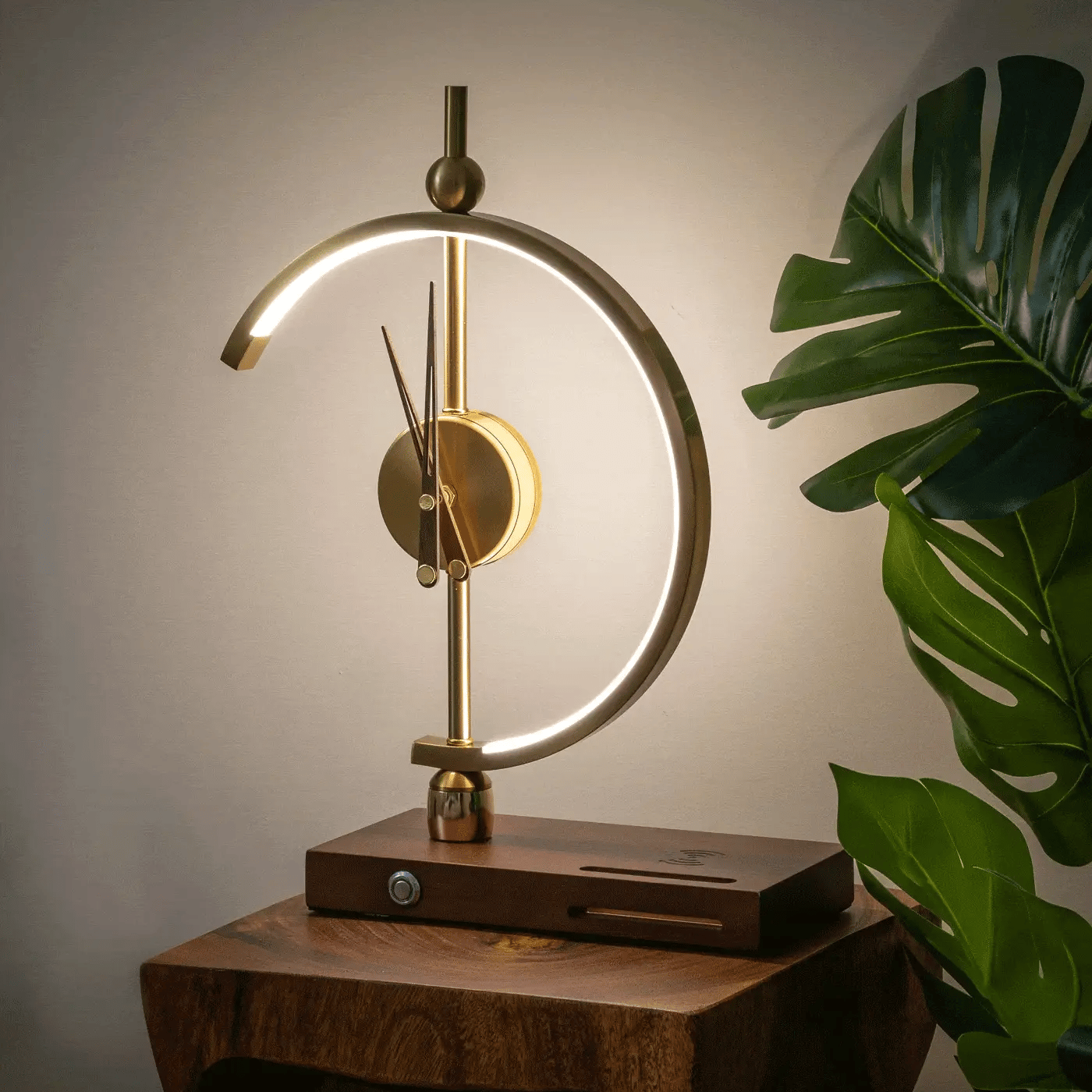 Aurelius Wireless Charging Clock Lamp