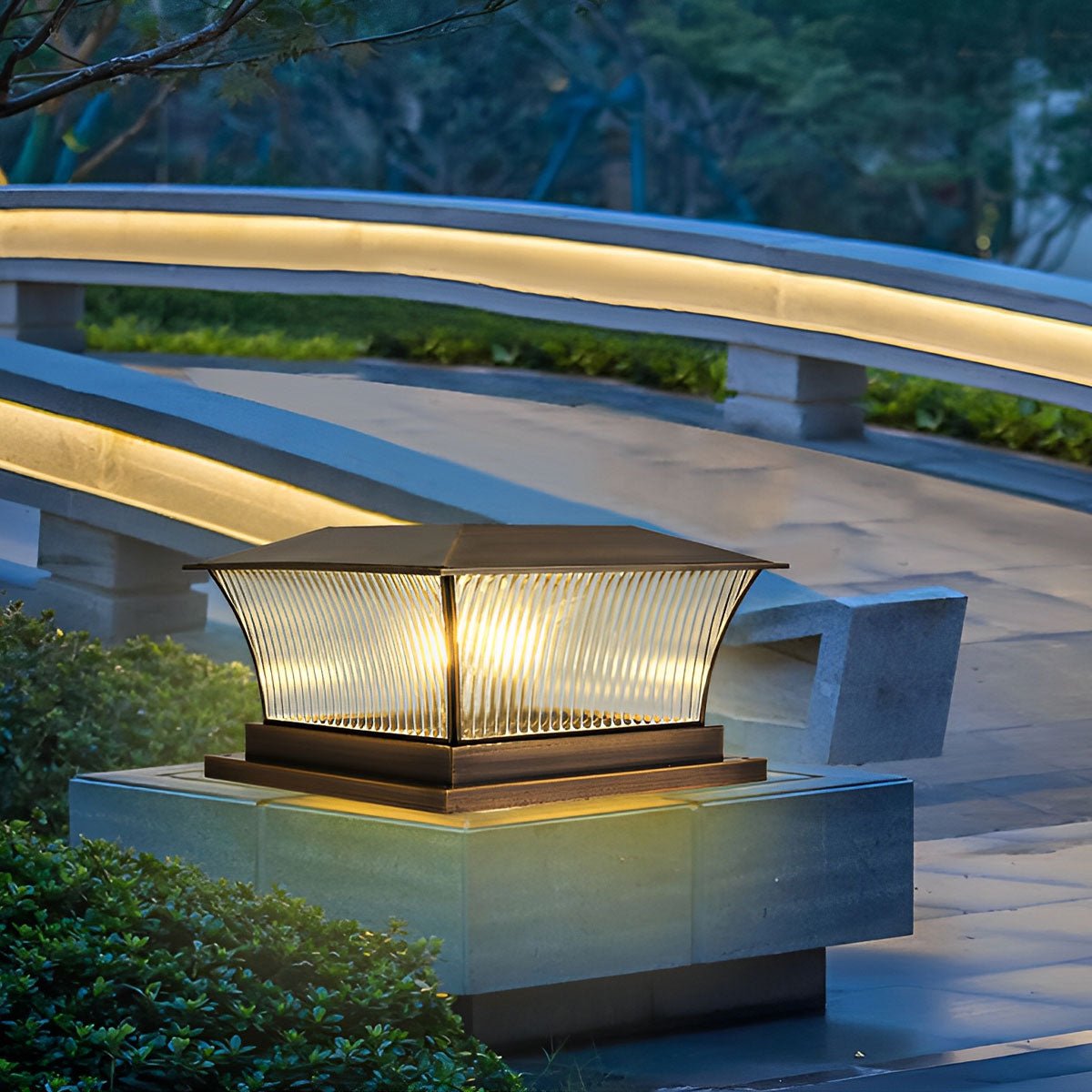 Classic Copper Garden Outdoor Light