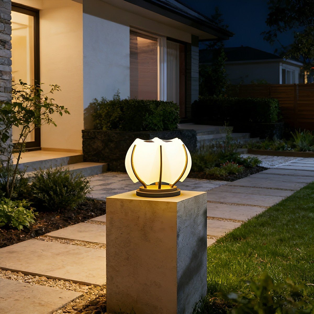 Elegant Solar Garden Outdoor Light