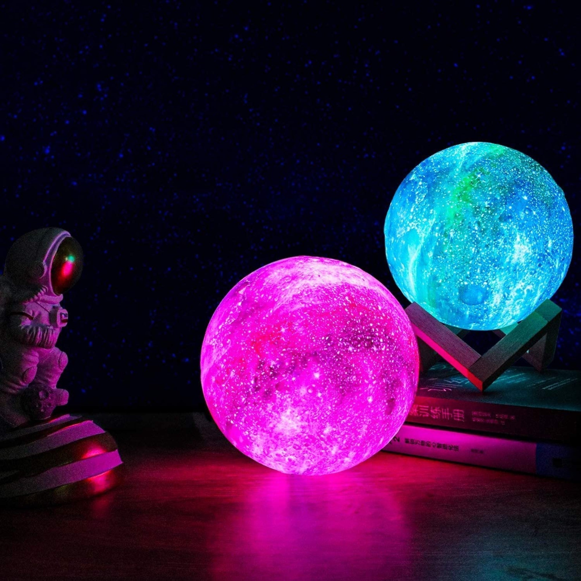 Celestia Moon Light | 16-Color Rechargeable Lamp