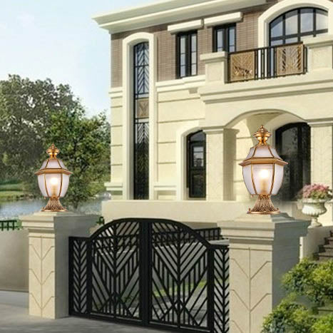 Heritage Brass Outdoor Light