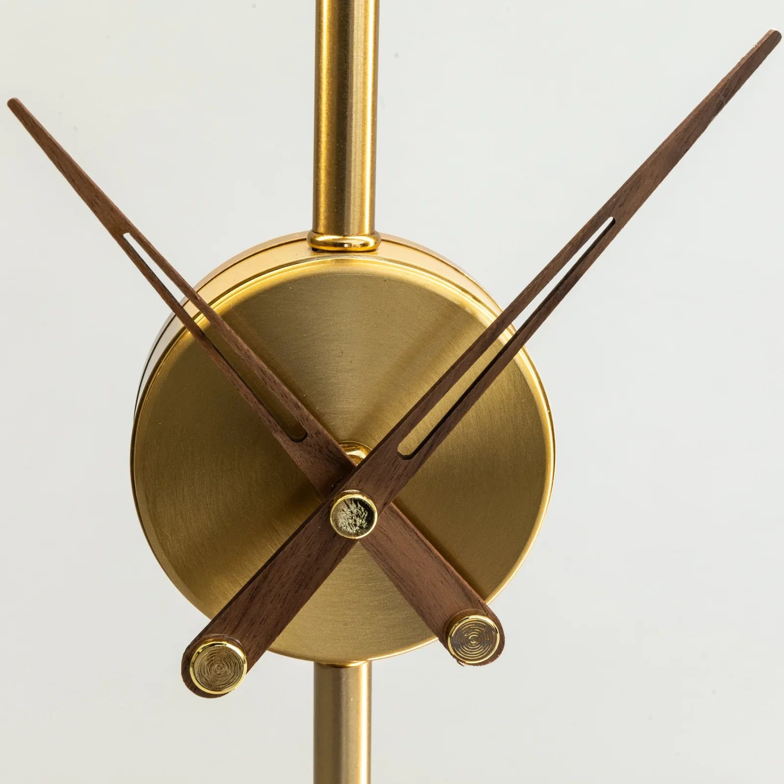 Aurelius Wireless Charging Clock Lamp