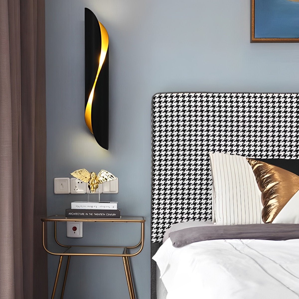 Brisa Iron Wall Lamp | Dual Beam Decorative Light