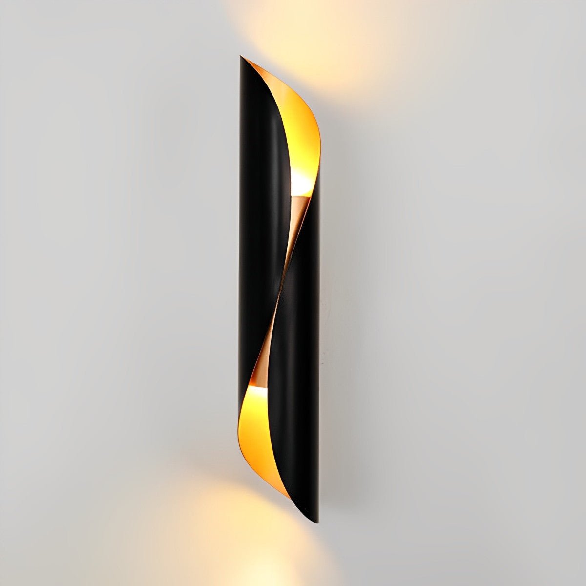 Brisa Iron Wall Lamp | Dual Beam Decorative Light