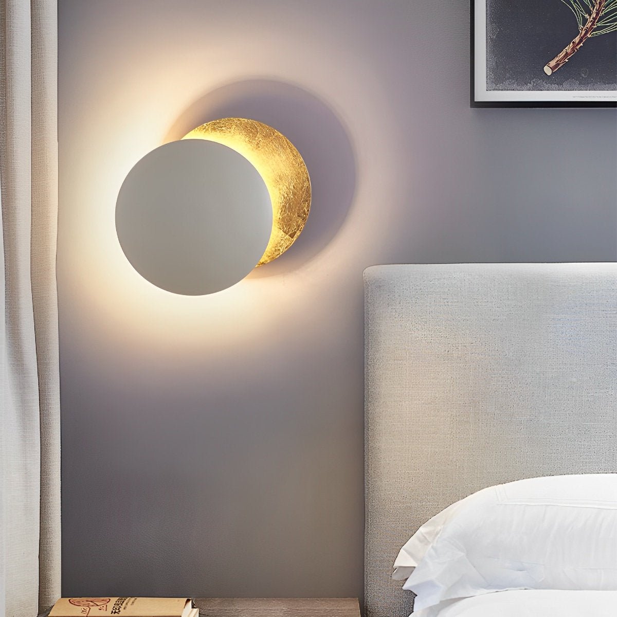 Solune Wall Lamp | Elegant Adjustable Eclipse Wall Light
