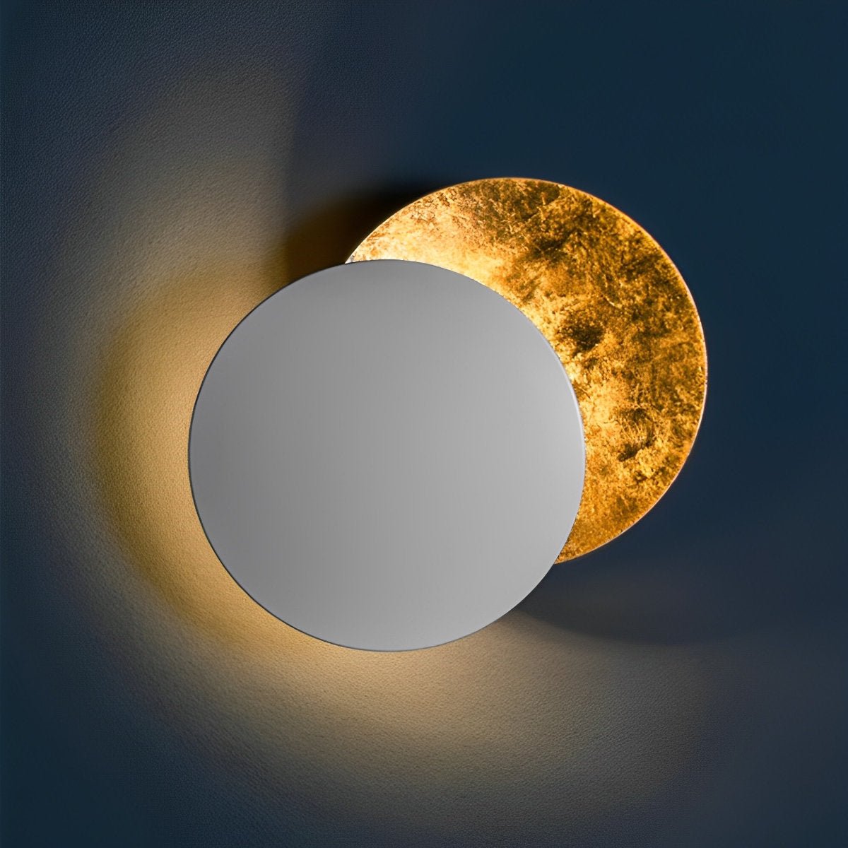 Solune Wall Lamp | Elegant Adjustable Eclipse Wall Light