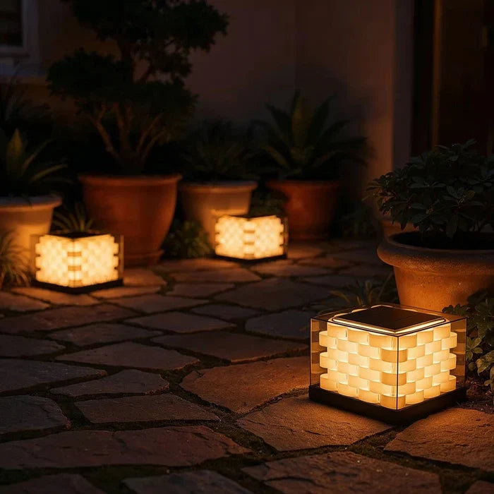 Solar Cube Outdoor Light