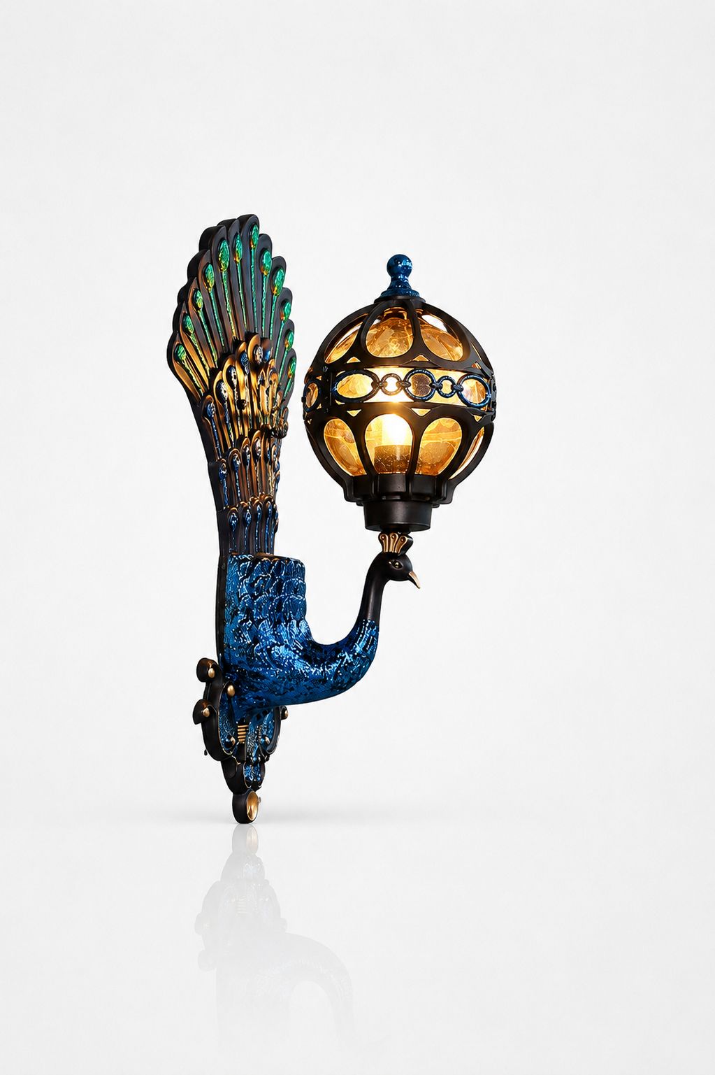 Pavo Outdoor Wall Sconce | Vintage Aluminum, Waterproof Design