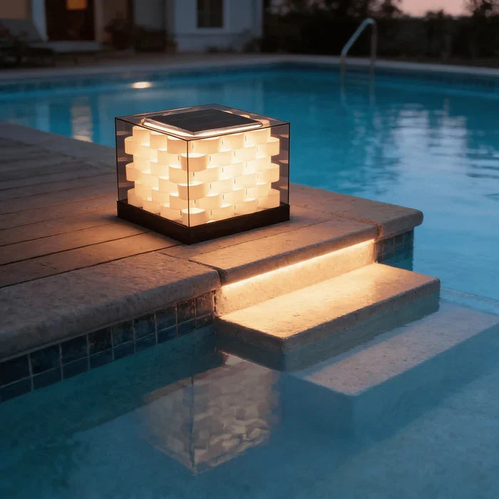 Solar Cube Outdoor Light