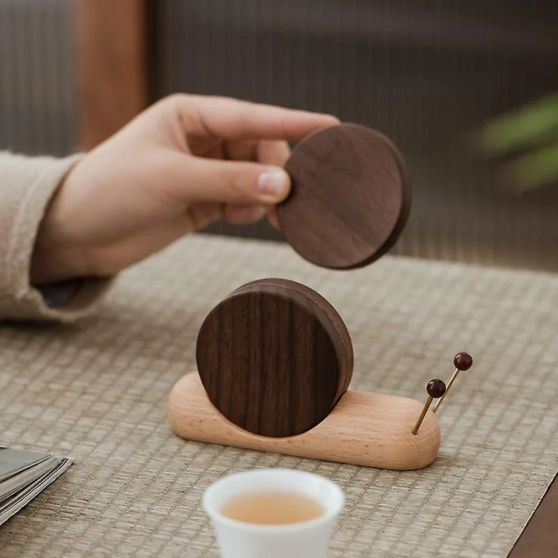 Snail Walnut Coaster Set