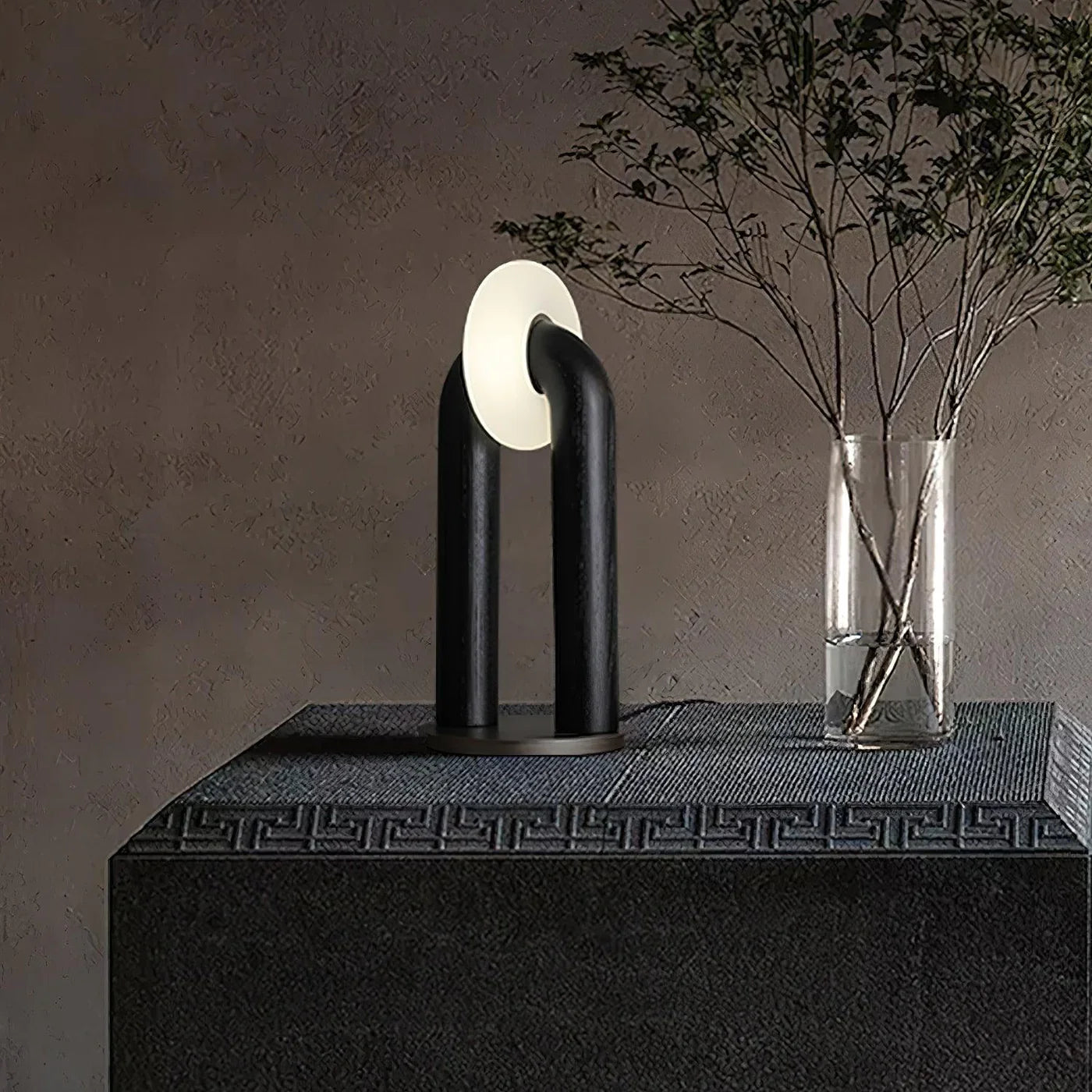 Minimalist Arch Touch Table Lamp