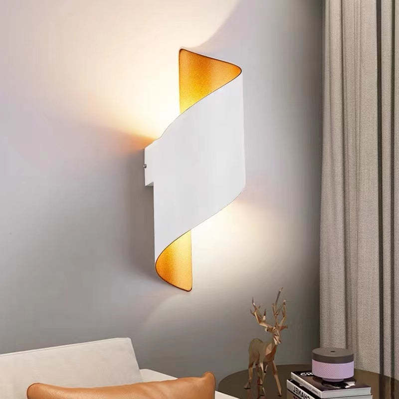 Luno Wall Lamp