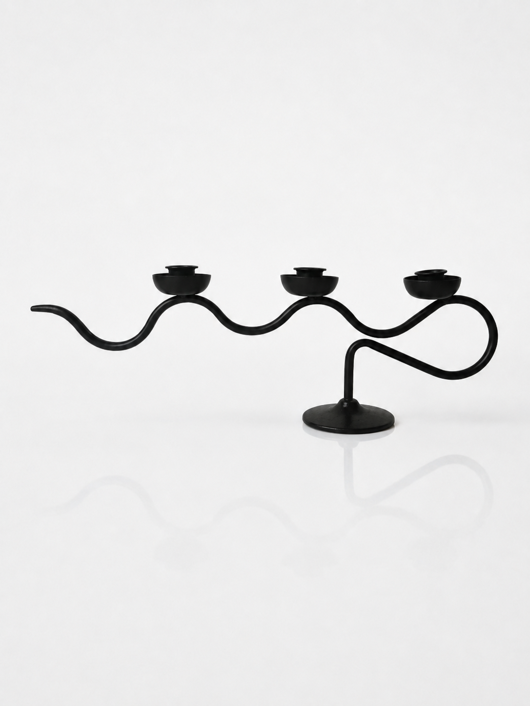 Wave Iron Candle Holder